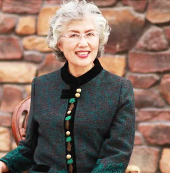 姥姥说：给孩子立下这些家规的家庭，往往容易出“贵子”