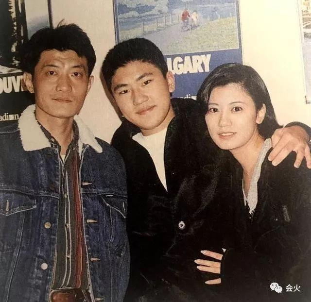孙志浩:终于和解？贾静雯出席大女儿毕业典礼，离婚9年后与孙志浩同框