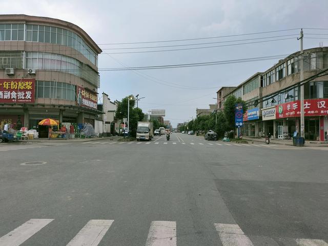 沿街店铺关门.转让.倒闭，真是互联网电商平台 祸害的吗？