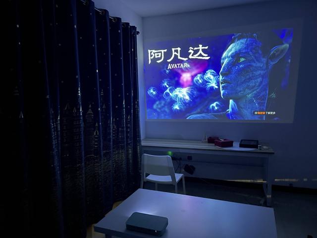 十年投影玩傢心得篇十一：優派R3，小身材大畫面