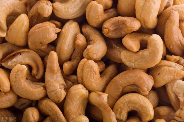 强健筋骨，润泽五脏，有益于老年人身体健康