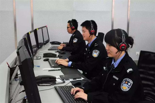 河南一保洁捡23万手镯，失主索要被拒后报警，保洁：给我2万就还