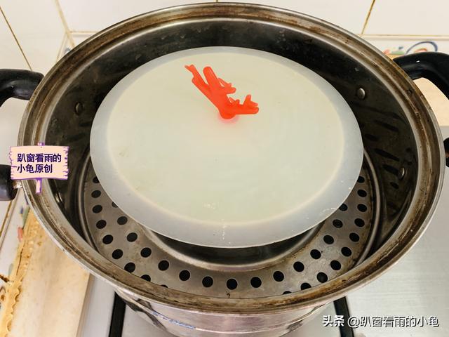 孩子长身体，早餐别将就，鸡蛋蔬菜巧搭配，一蒸一煎，营养又解馋