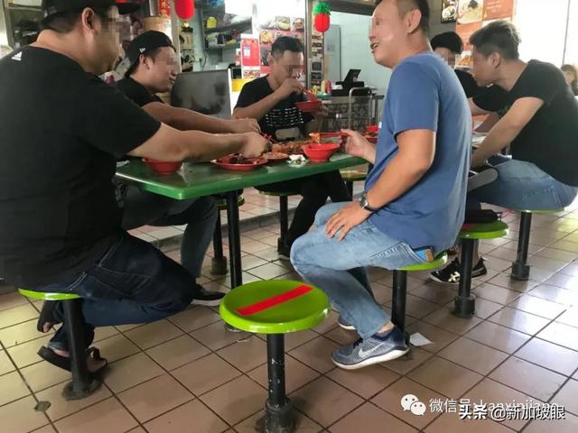 新加坡解封後或日增數百例，重症和死亡將增多