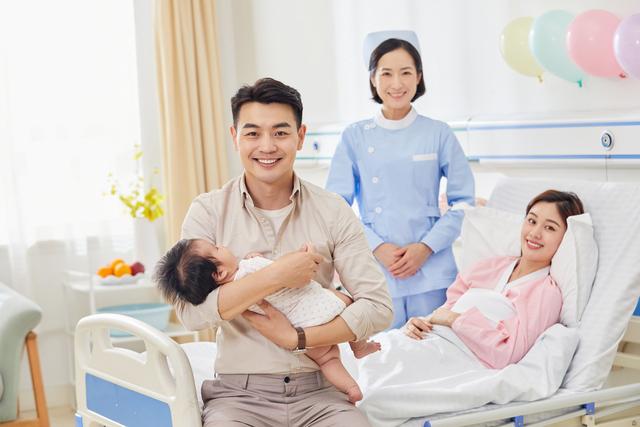 麦迪娜产后16天：气色红润状态佳，分享月子泡脚心得