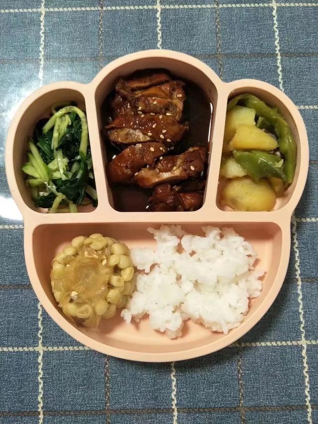 每天坚持做的一件事，两岁宝宝的午餐