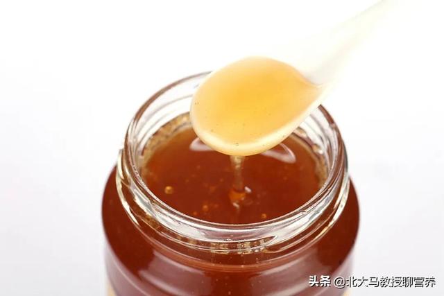 哪些食物往往“高油高糖”？