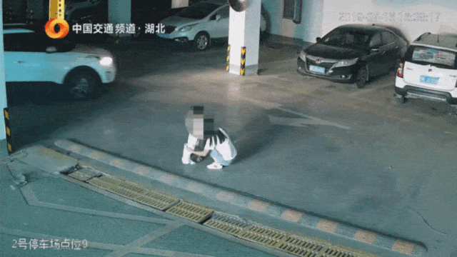 又一个孩子没了！危险井盖只是冰山一角，这4大隐患一定要小心