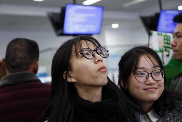 新型“啃老族”出现，父母还被“蒙在鼓里”，反而觉得孩子很上进