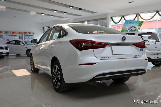 405km续航，快充半个小时大家轿，便宜好养活很省心，长安逸动EV
