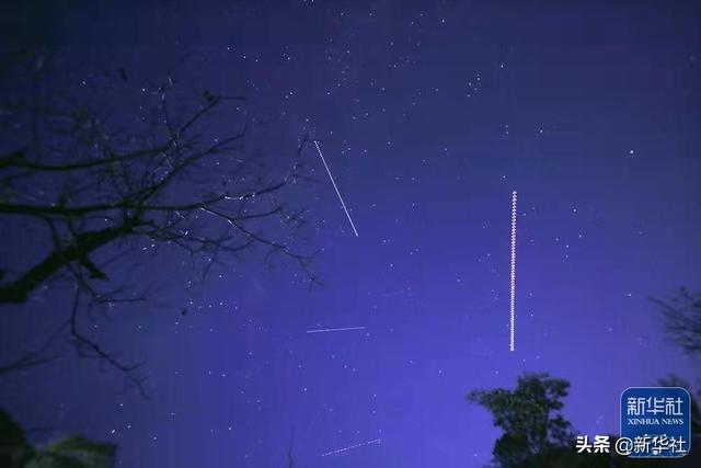 一起仰望空间站 共同致敬航天员