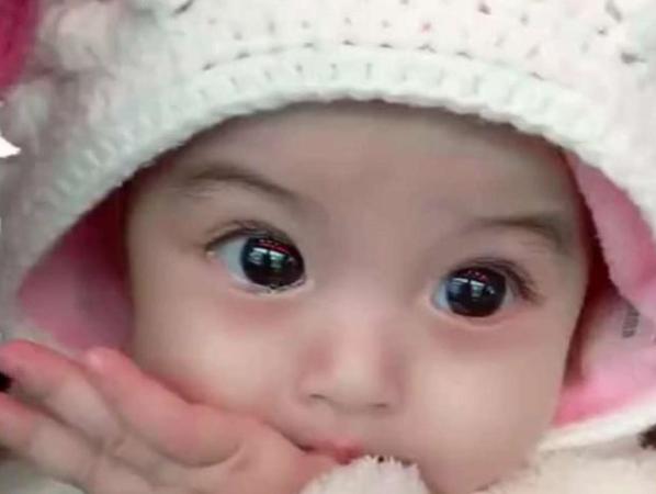 宝宝还没上学就近视了？伤害孩子视力的常见因素，许多家长做过