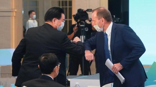 澳大利亚前总理阿博特究竟在台湾讲了什么？导致众怒