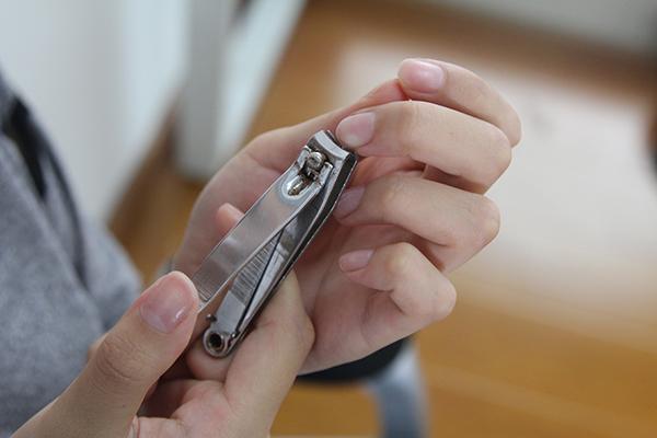 指甲上的月牙少，代表身体不健康？为什么有的人多，有的人少？