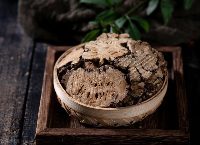 木瓜丸——既可舒筋活络、祛风止痛，又可气血双补，让你远离湿寒