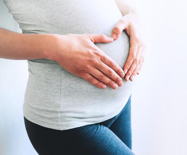 波兰实行最严堕胎法案，婴儿先天缺陷医生不敢堕胎，悲剧了