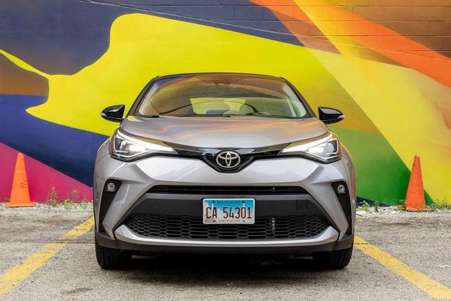 15万最有趣的suv之一 丰田chr真的太漂亮 和cx30 斯巴鲁xv选谁 全网搜