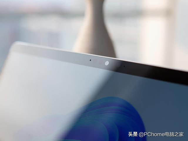 微软的固执与用户的偏执 Surface Pro 8评测