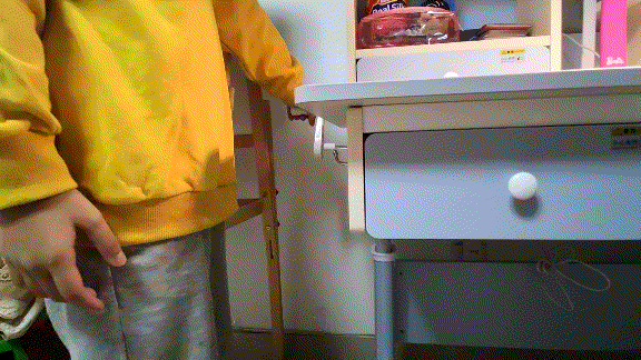 科贝森儿童学习桌：帮孩子养成良好坐姿