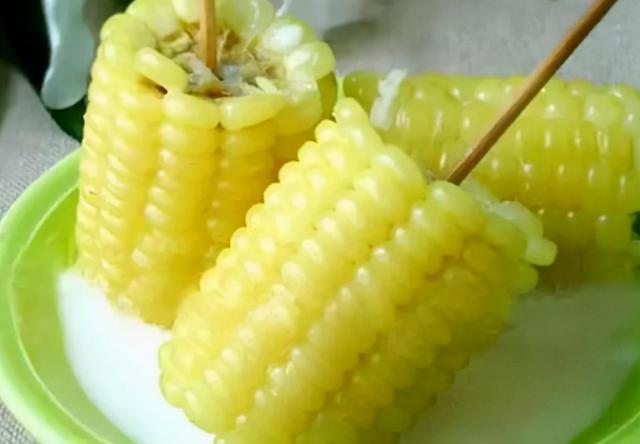 玉米是胃炎的发物吗？建议：秋养胃，这3类食物尽量少碰