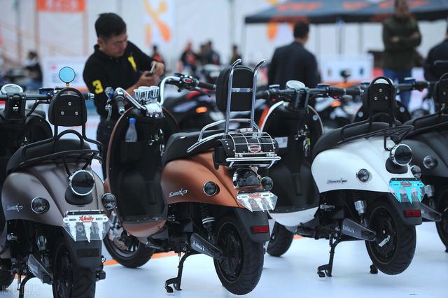 新能源再迎4大利好！锂电池终极瓶颈望解决！涉及多条细分赛道