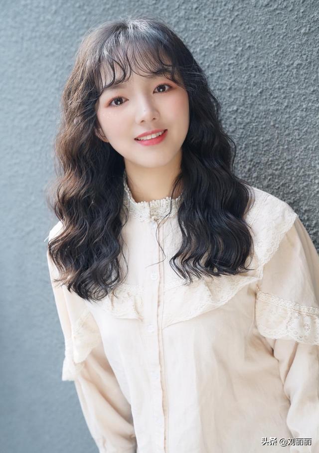 2021新年最洋气发型18款,很适合这三种人,看看有你吗