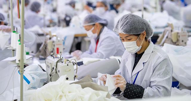 波司登创始人高德康：白手起家，一个小裁缝到百亿富豪的发家史