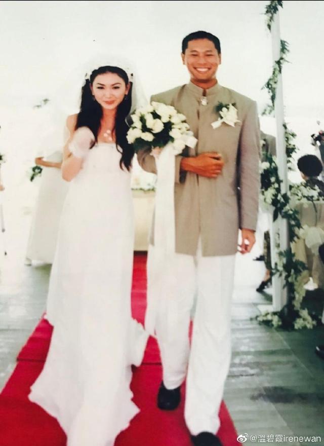 55歲溫碧霞慶結婚21年 和富豪老公似兩代人 至今不生仍被寵上天 Kks資訊網