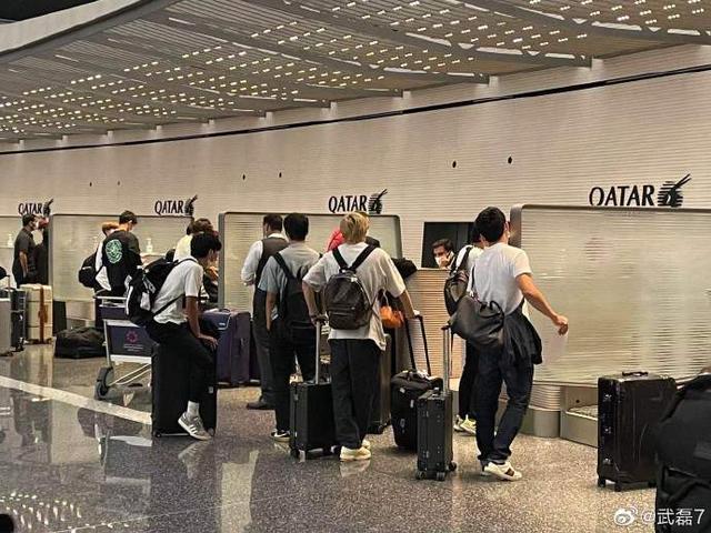 早上8点0分国足又被日本扎心，武磊亲历“1比16”，李铁还在嘴硬