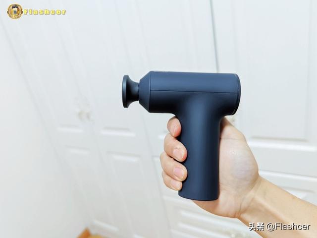 3+3+3，小巧好看又好用，米家mini筋膜枪使用体验