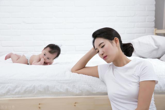 夫妻在哺乳期离婚，孩子的抚养权应当归谁所有？