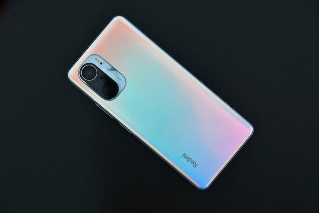 2000多元5G手机别乱买，这4款物超所值，总有一款合适你的