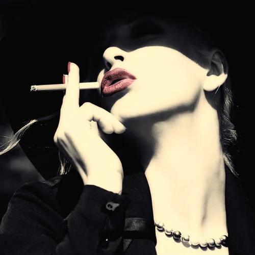 抽菸的女人 有什麼與眾不同之處 Kks資訊網