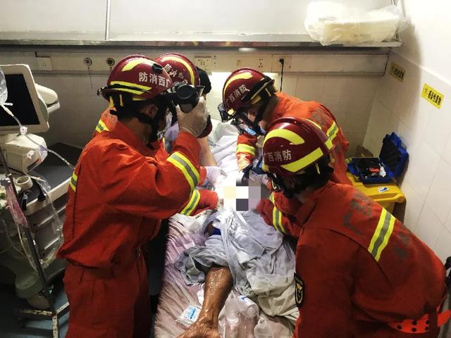 螺母卡“命根”，蓝朋友精准切割营救！