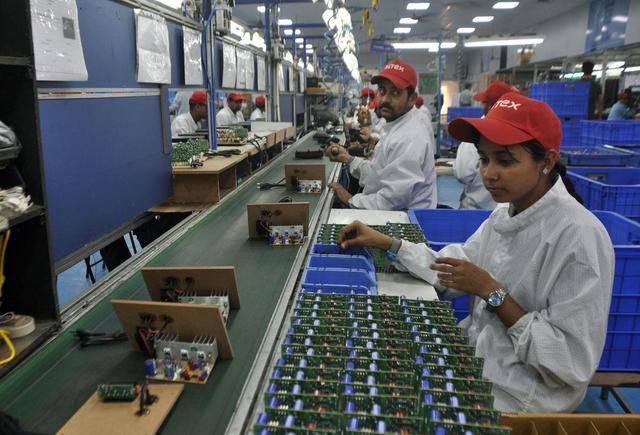 从中国转移到印度，苹果八个代工厂“搬家”，库克“乐开花”