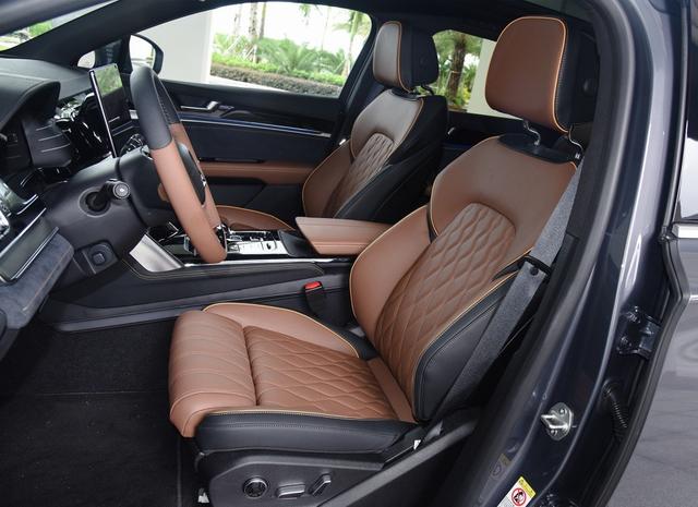 续航超500km，最快4.4秒破百，全系标配7座，详解比亚迪唐EV