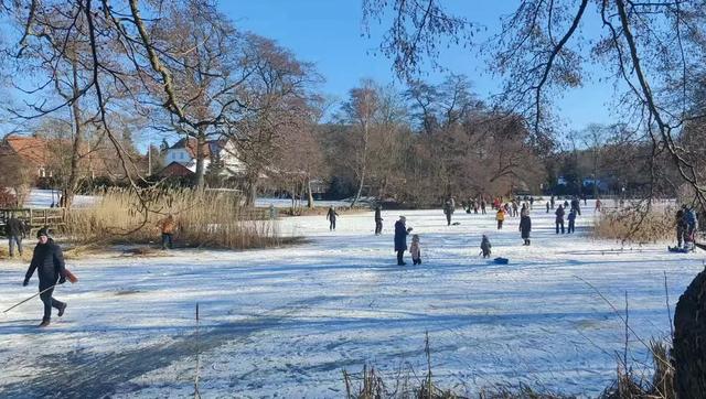 当“中国式”妈妈撞上丹麦的“放羊式”教育，才知道鸡娃的边界，究竟在哪里