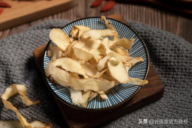 疫情之下，秋季“养肺”正当时，4味药材止咳又润肺