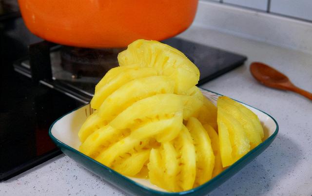 想养胃的人，选对水果很关键，这几样不妨常吃，或有助修复胃功能