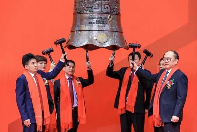 湖南“邵阳新首富”：实控823.09亿帝国，执掌铜仁市首家上市企业