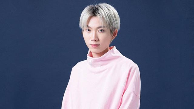 男主播也会见光死?王者荣耀主播小仔爷线下露脸引网友热议