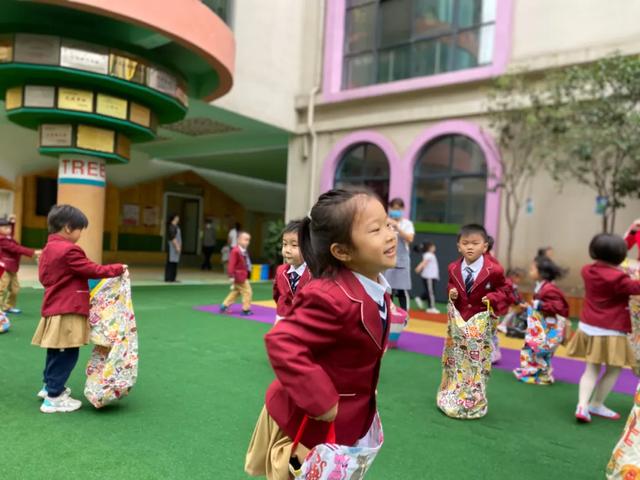 金水一幼中、大班开学第一天掠影