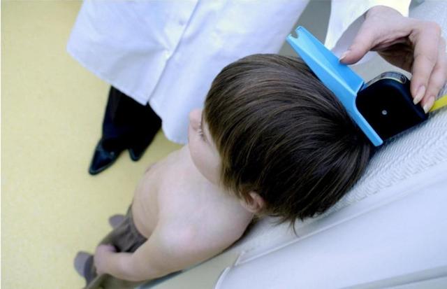 13岁男孩160cm，骨骺线快要闭合，提醒：出现2个特征前，抓紧补救