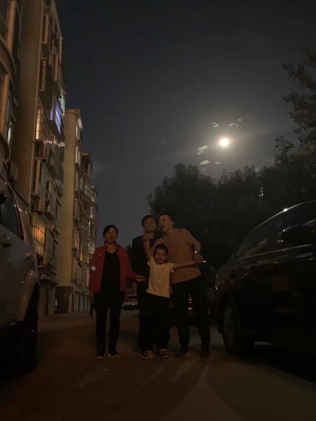 你生二胎了吗？父亲病了，引发了儿女的反思