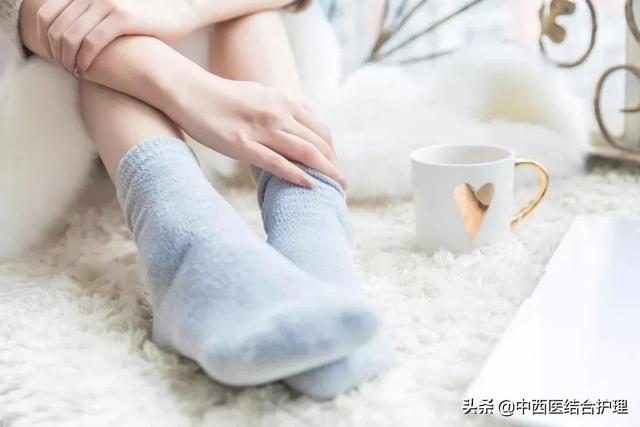 「中医穴位知识」 灸“透”一个穴，可以从脚补到头