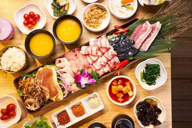 全球开启“涨价潮”，消费者在为通胀买单，普通人该怎么配置资产