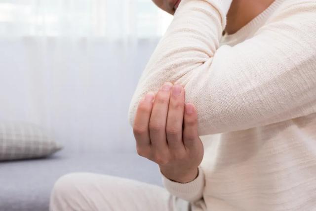 秋季风湿关节痛频发别害怕，藏医良方效果佳