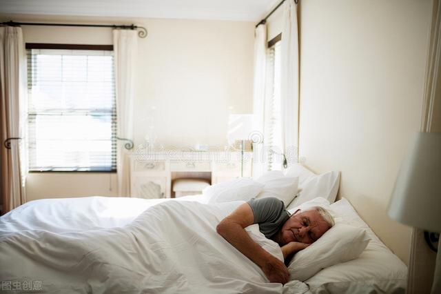 很多老年人坚持的这6个养生“好习惯”，可能正在危害身体健康