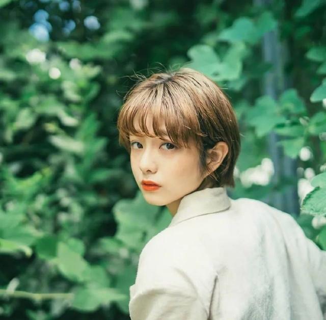 个子矮适合什么发型女（小个子什么发型好看）