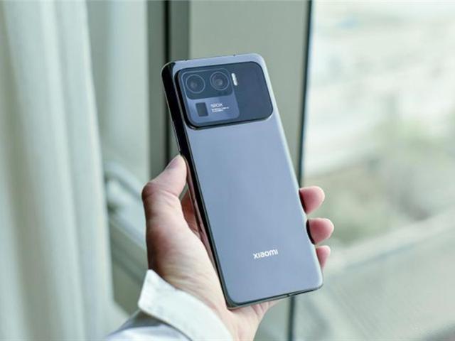 苹果、华为、小米怎么选？看看内行人的说法，看完就不纠结了